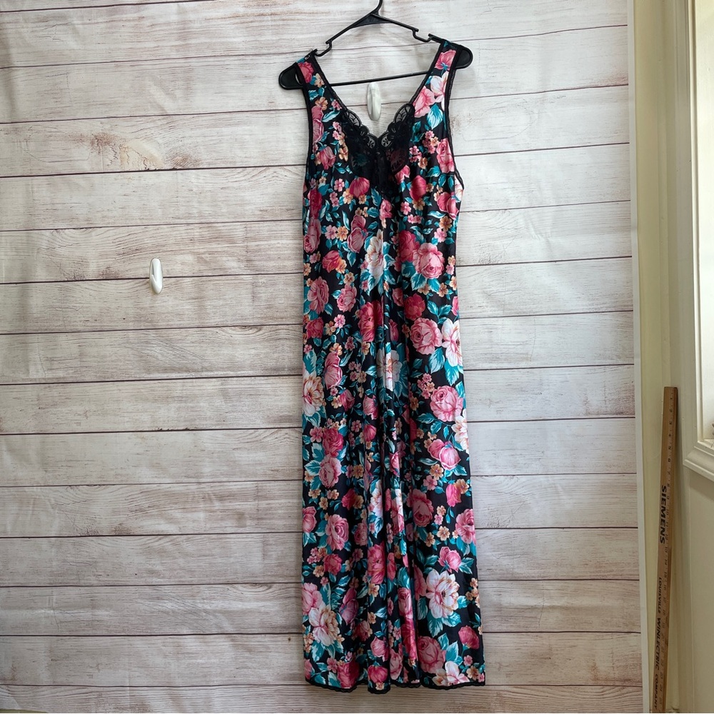 VINTAGE VANITY FAIR FLORAL LONG GOWN AND ROBE SET WITH BLACK LACE YTIM - Picture 2 of 12